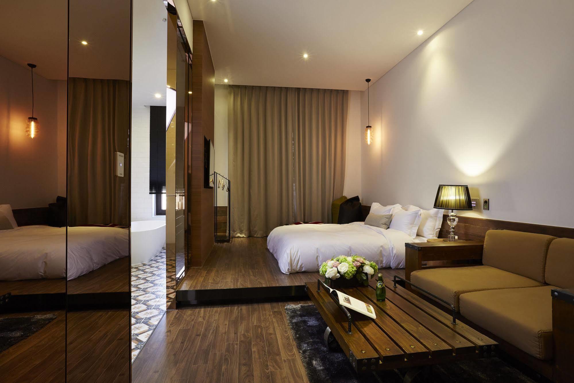 Chungbuk Inno City Namoo Hotel 음성 외부 사진